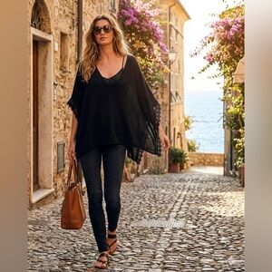 Suncoo Black V-Neck Knit Poncho Top with Crochet Medallion Trim one size